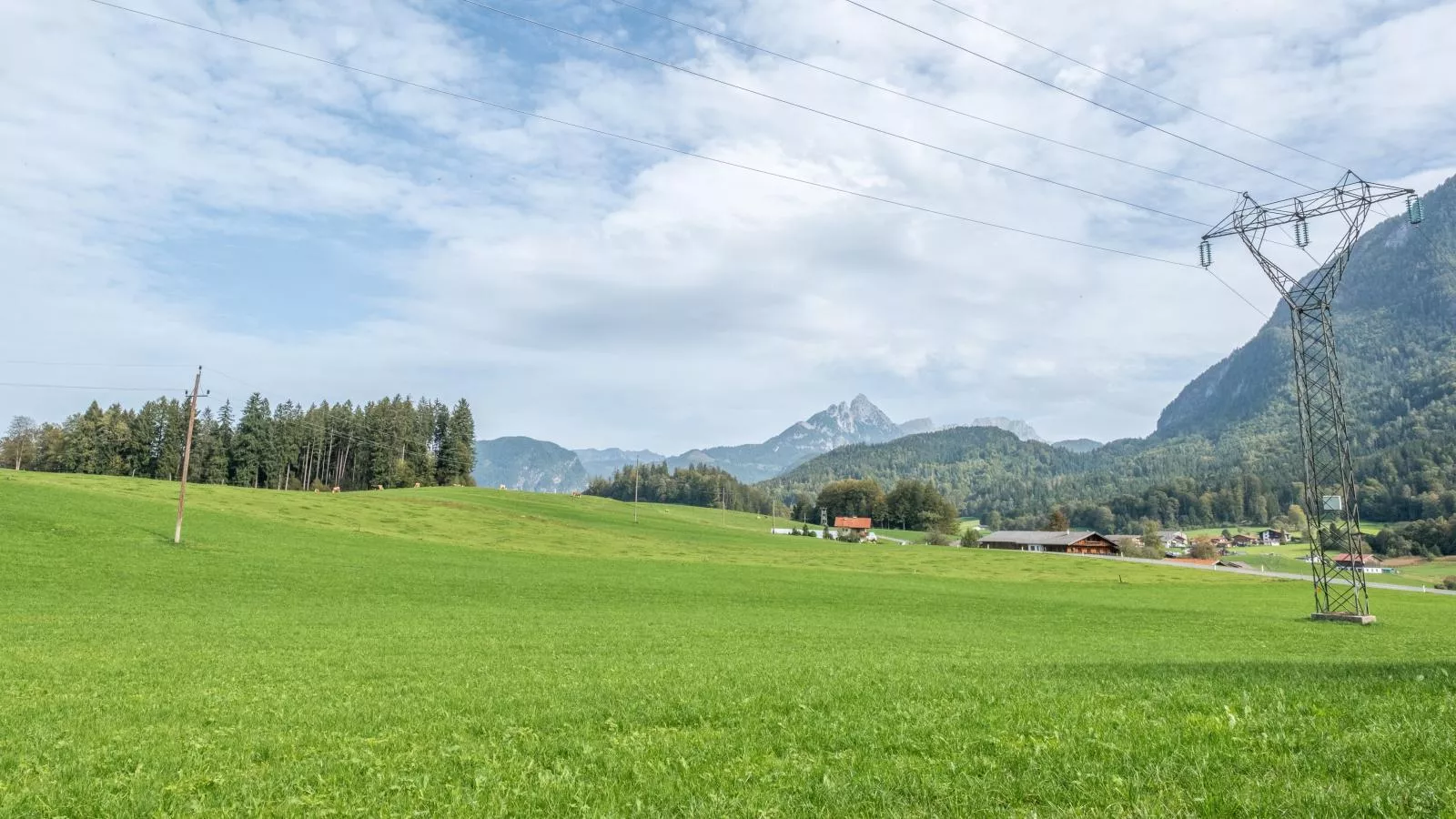 Chalet Pölven-Gardens summer