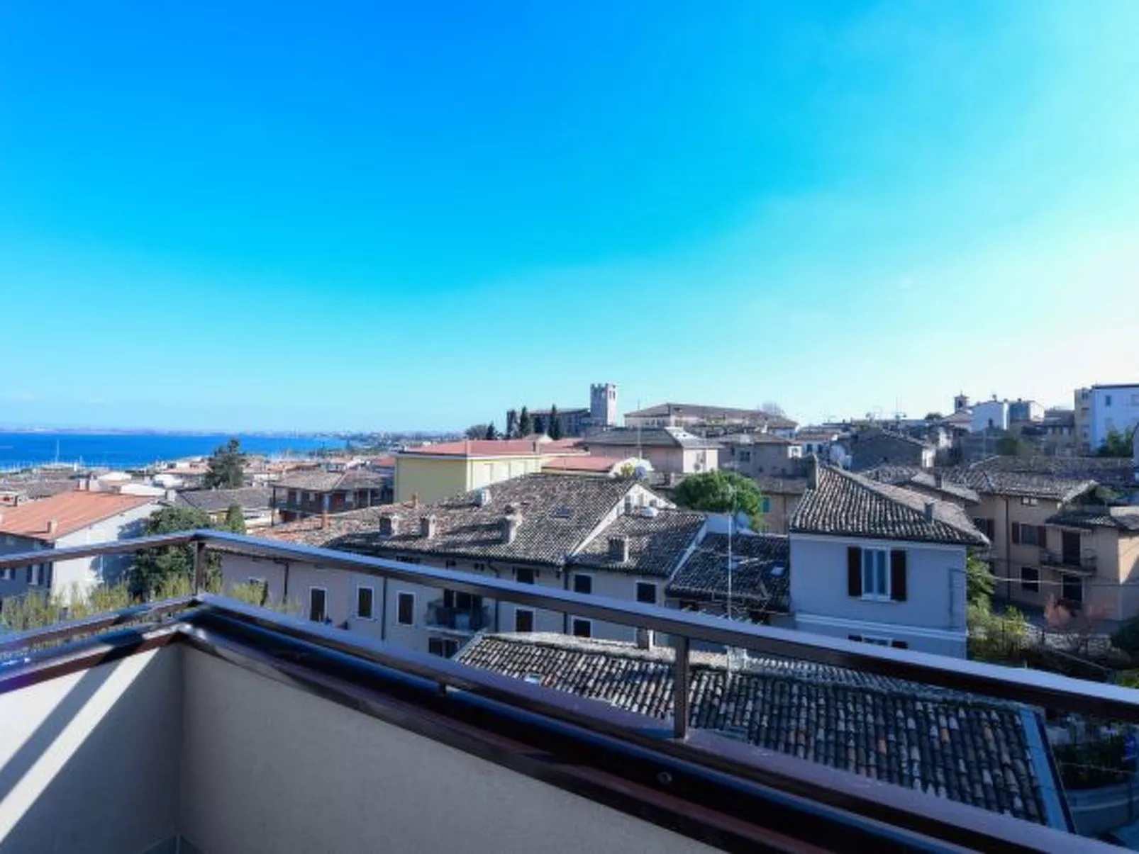 Desenzanoloft L'attico di Jack - Image-tags.info