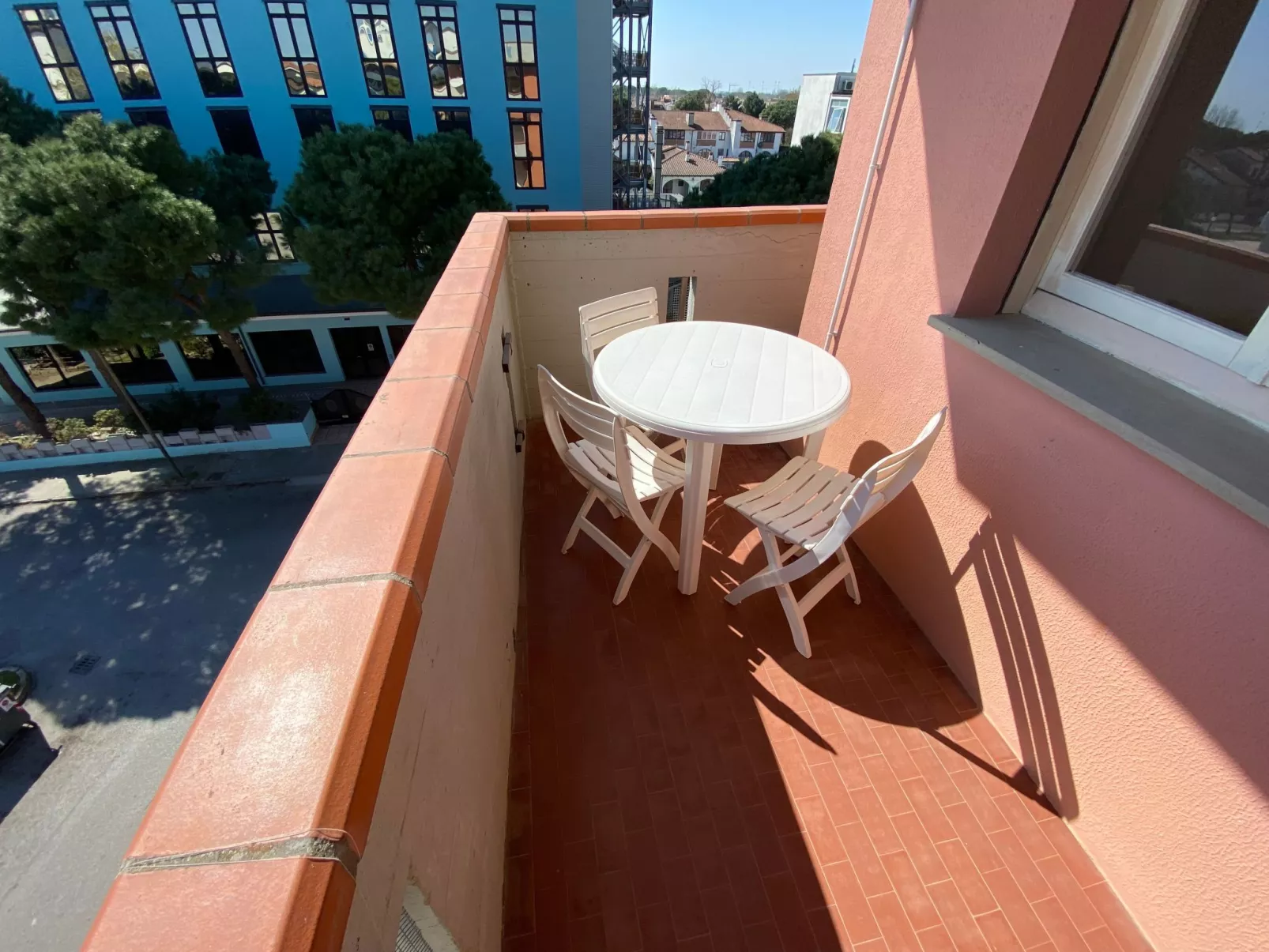 In Lido Delle Nazioni mit Kleinem Balkon - Draußen