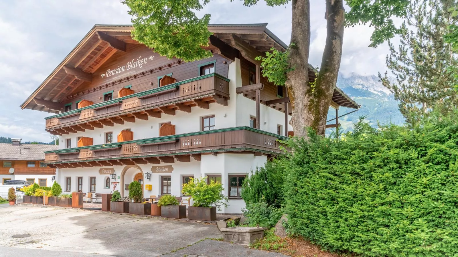 Pension Blaiken XL-Exterior summer