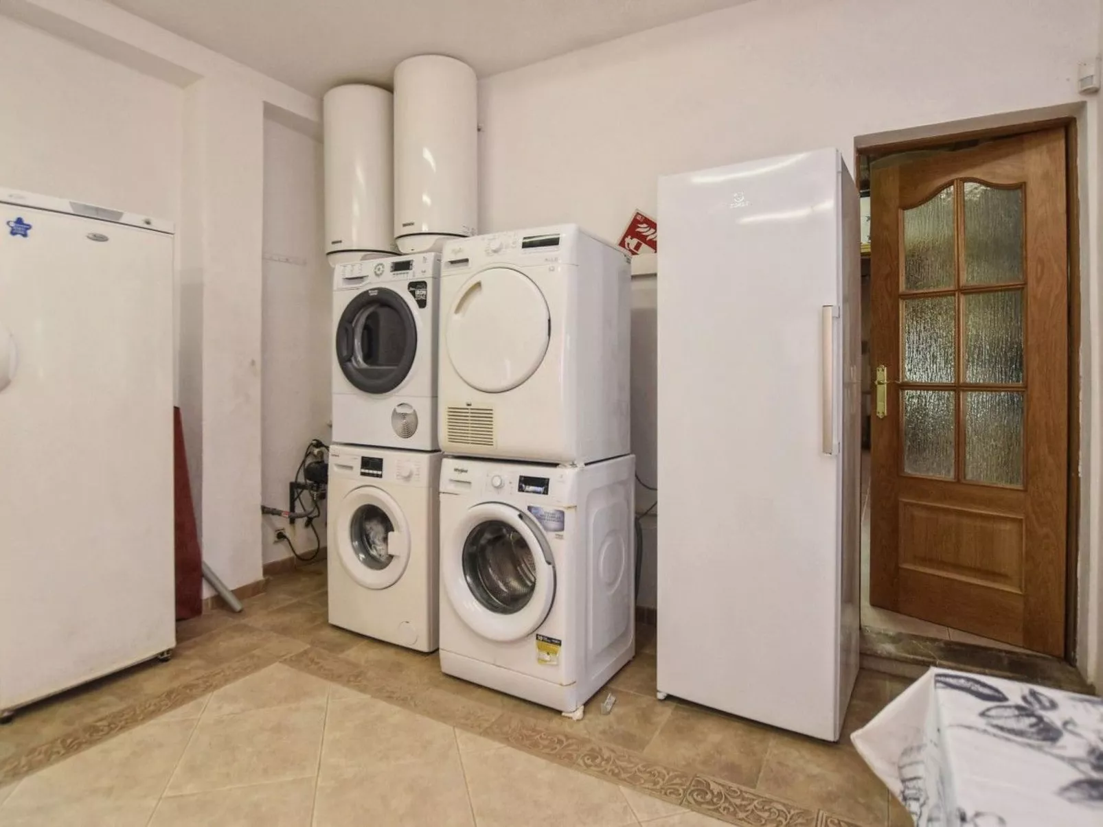 In Campos mit Privatem Pool - Drinnen