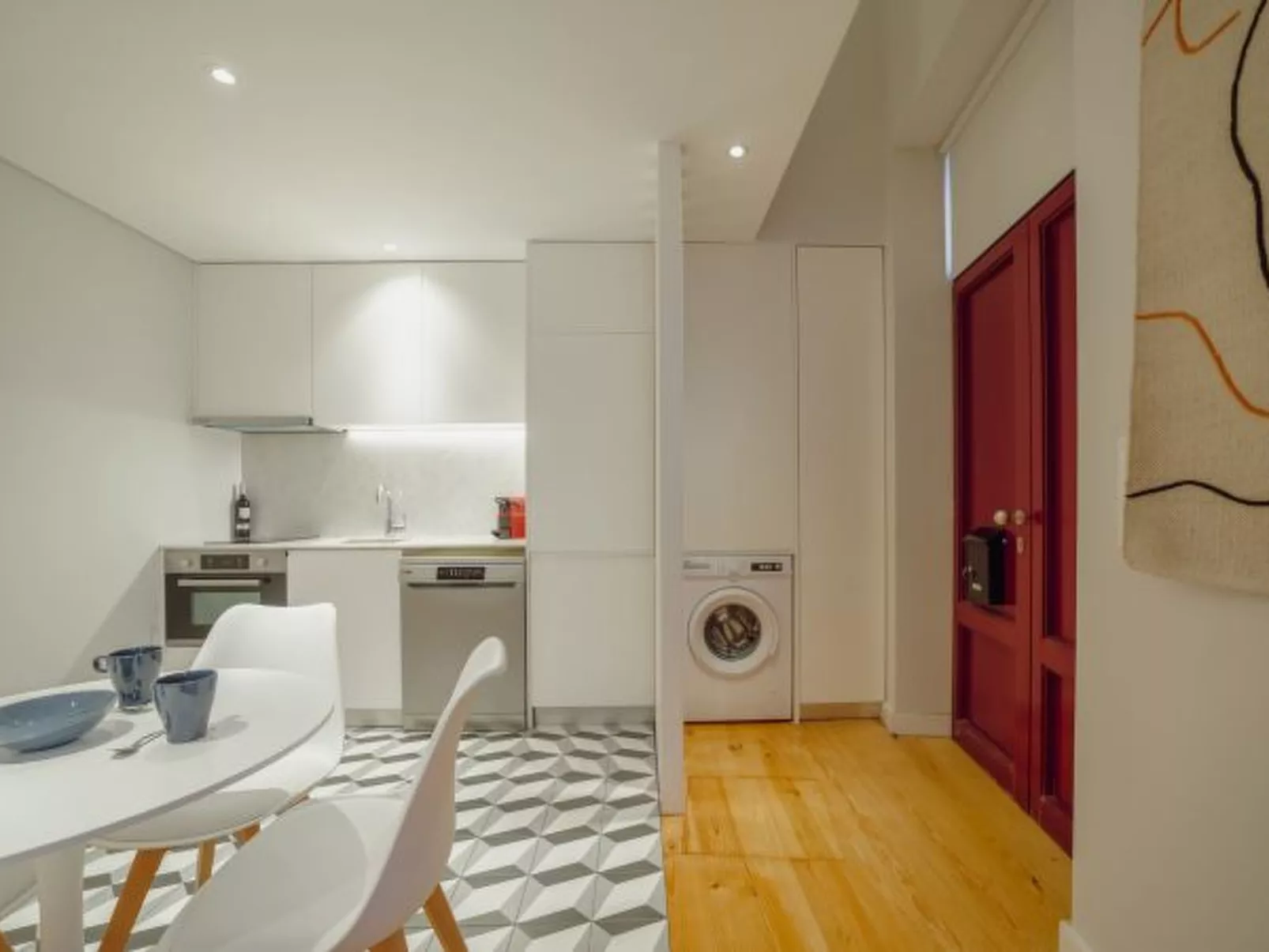 DOWNTOWN AMAZING DUPLEX by VACATIONY - Inside