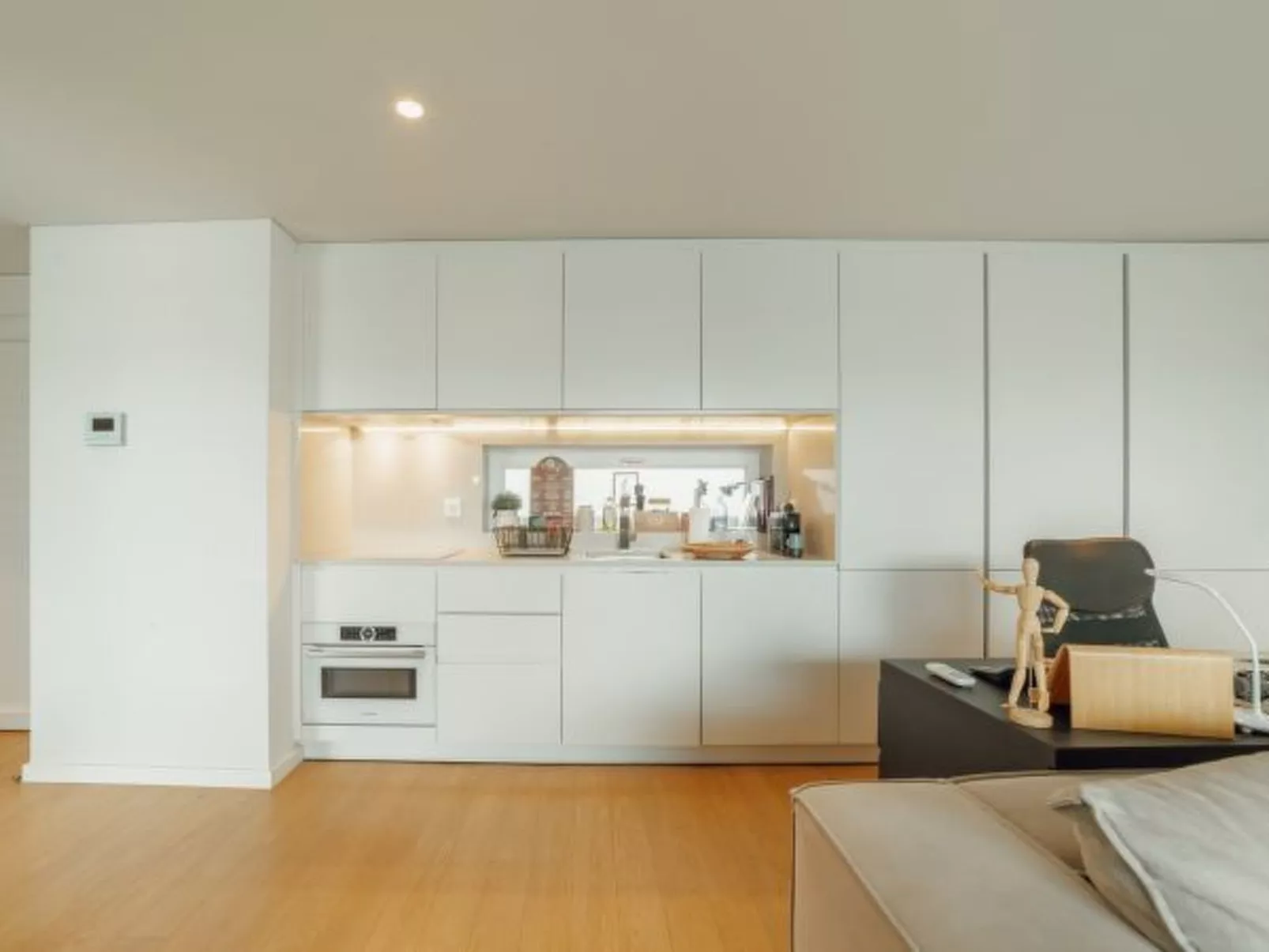 BEACH & SUN APARTMENT by VACATIONY - Inside