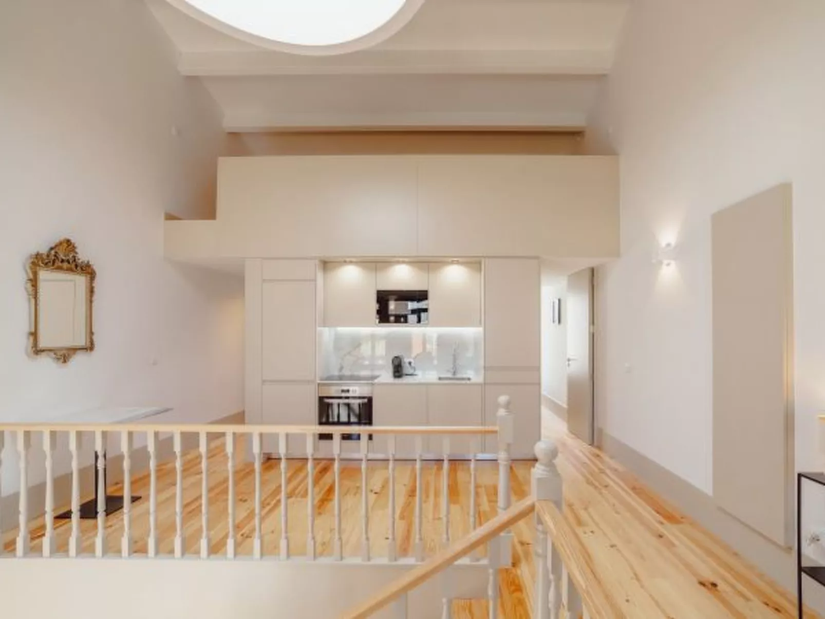 LEGACY OPORTO PREMIUM APARTMENT I by VACATIONY - Inside