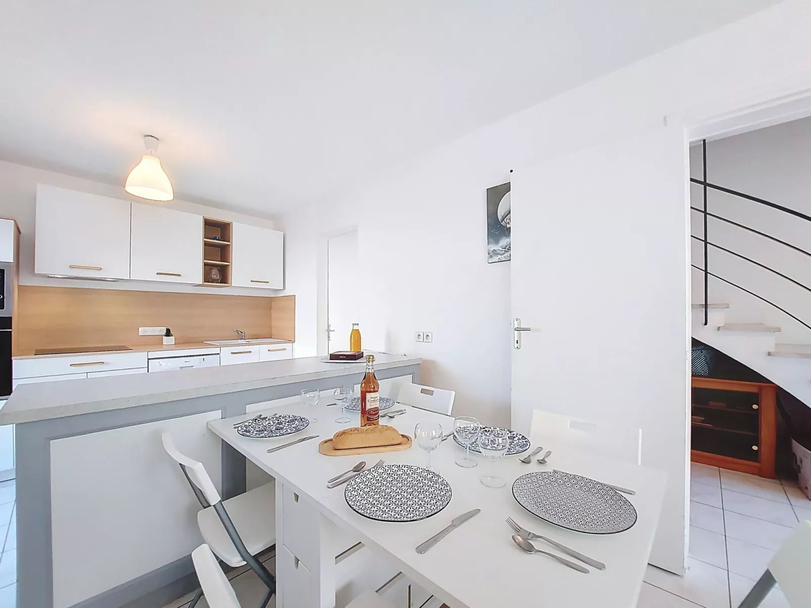 Les Sables - Drinnen