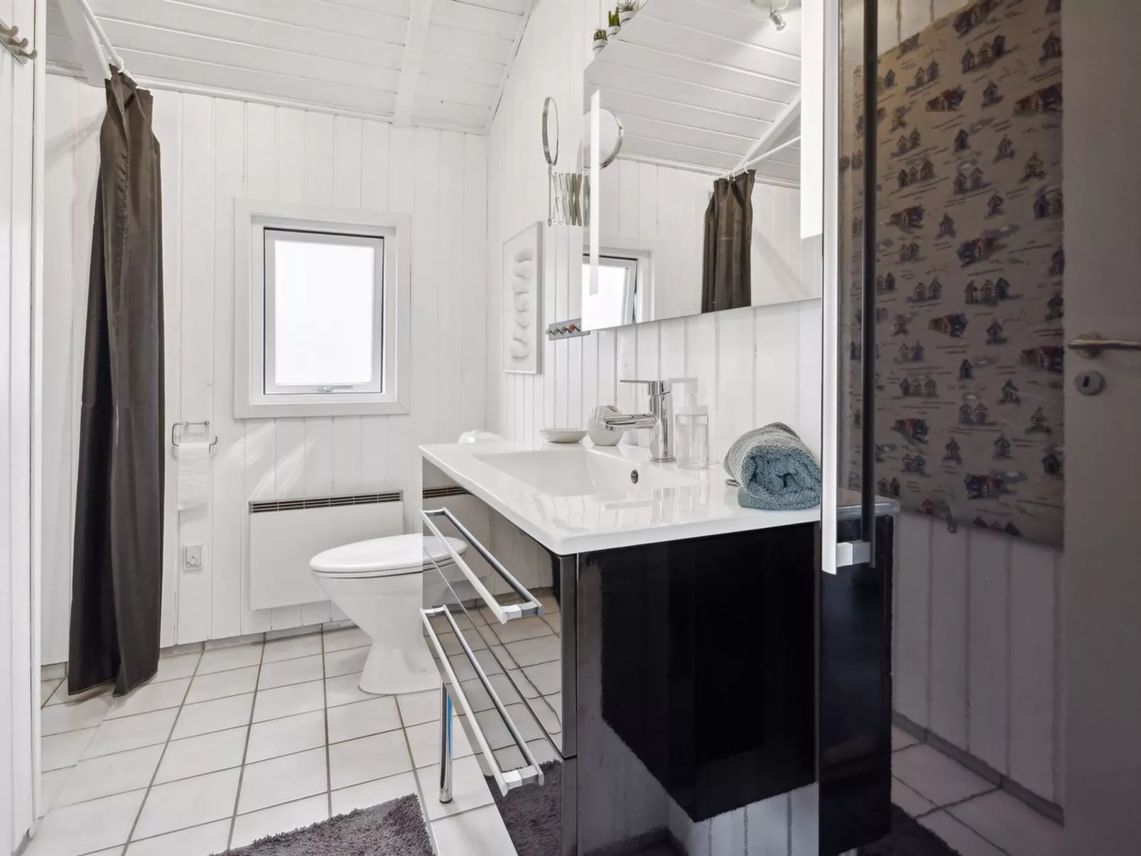 "Hjalmsvider" - 300m from the sea - Inside