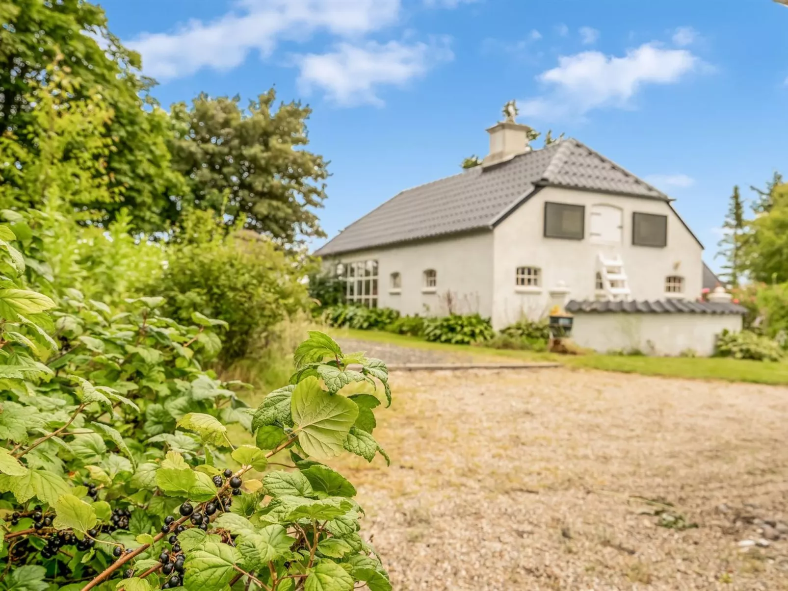 "Ømunde" - 1.8km from the sea - Outside