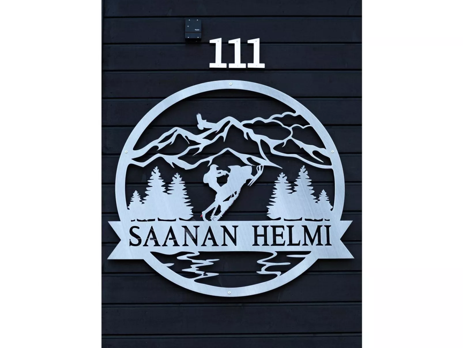 Saanan helmi - Inside