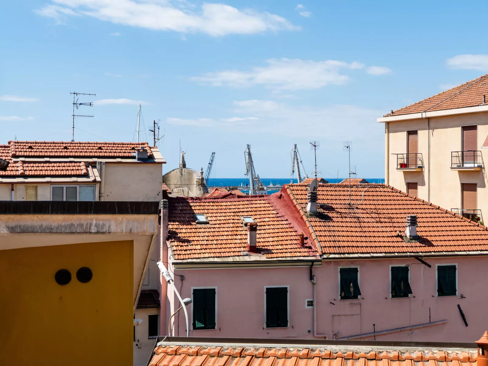 FouFou NEU - Outside