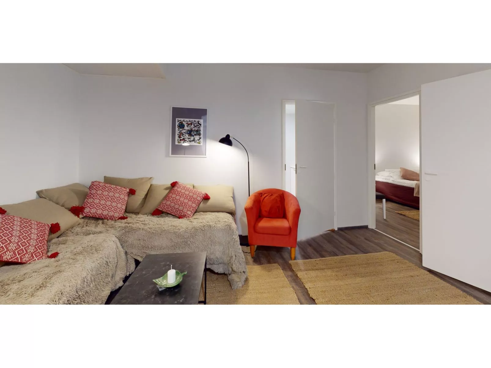 Röllimetsä d 4 - Drinnen