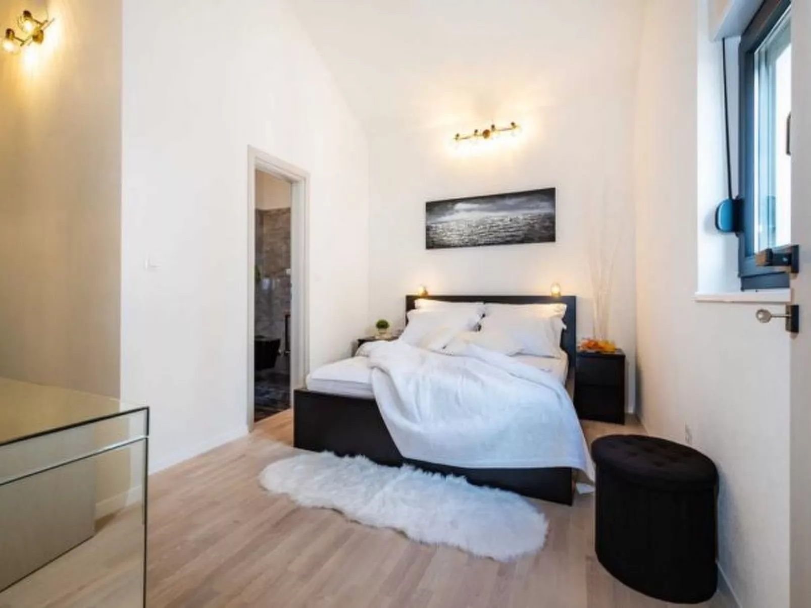 Villa Magale with a pool - Image-tags.info