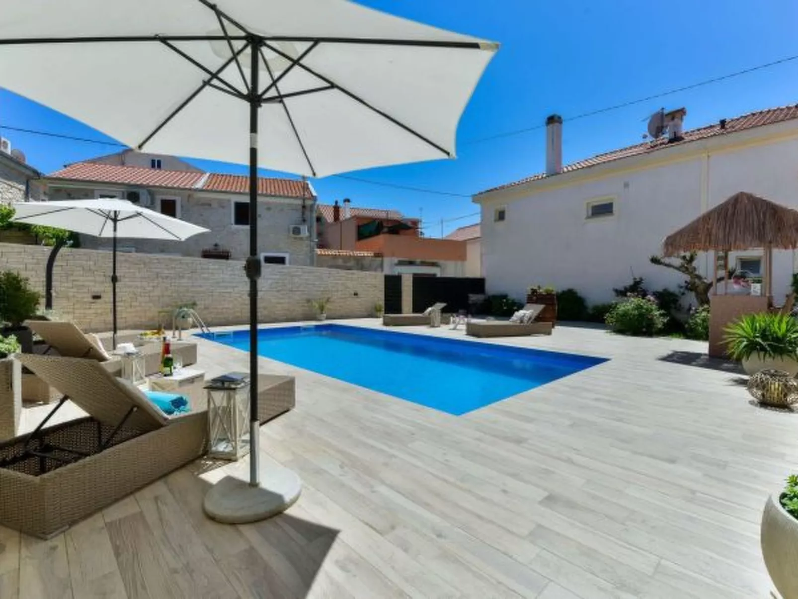 Modern Holiday house Gatsby only 40m from the sea - Image-tags.info