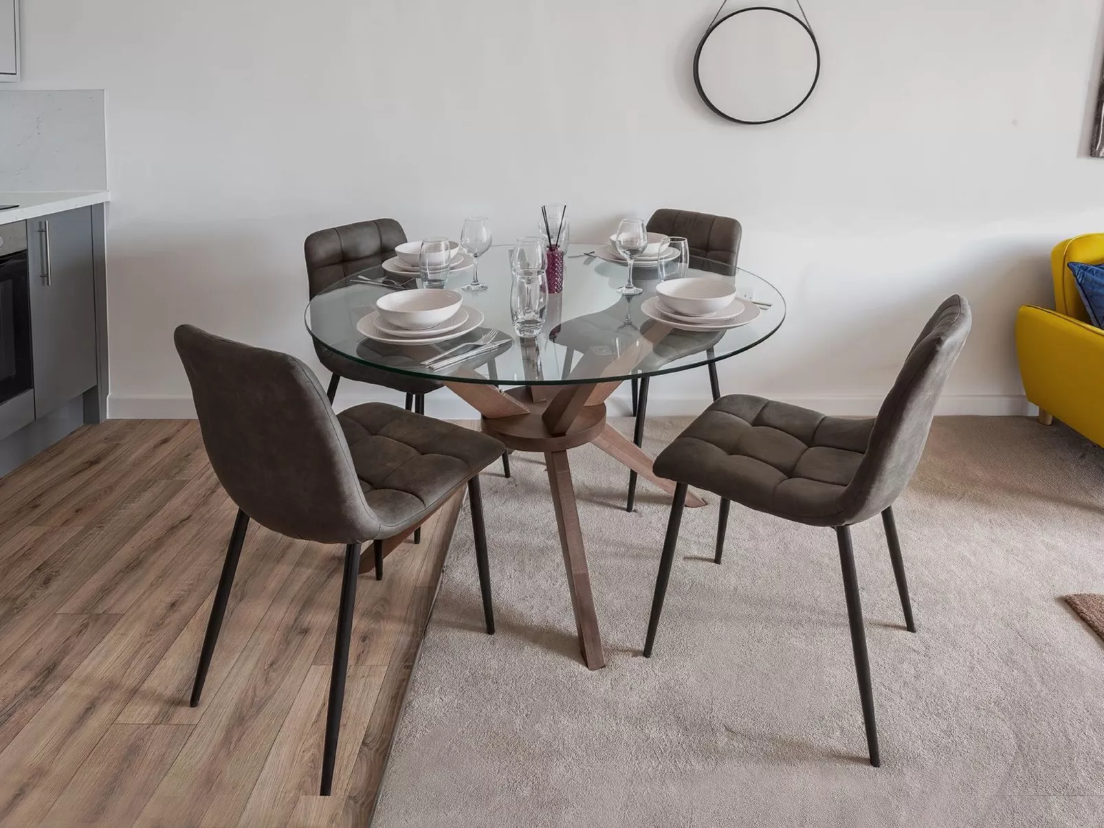 Brandneue, zentrale 2-Zimmer-Wohnung für 6 Gäste - Image-tags.info