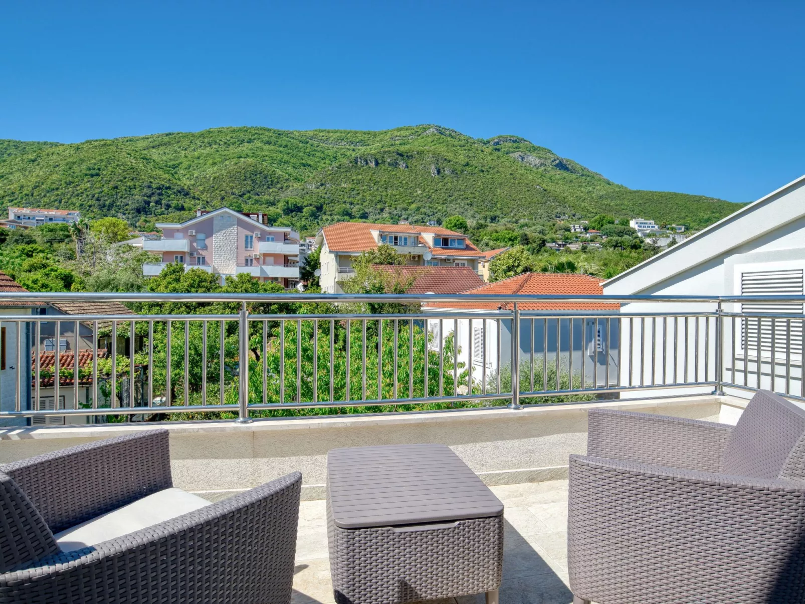 Ljubica Superior 3-Zimmer-Apartment mit Meerblick - Draußen