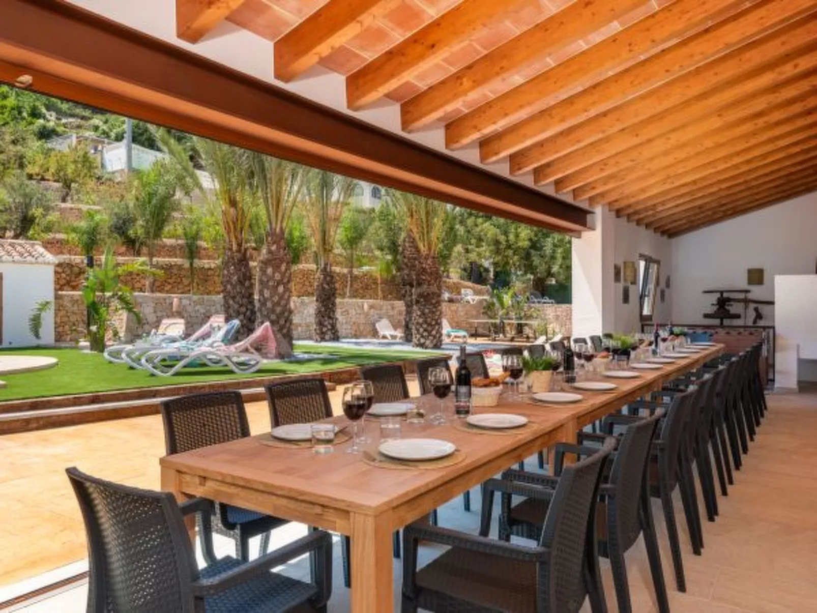 Villa Joan - PlusHolidays - Image-tags.info