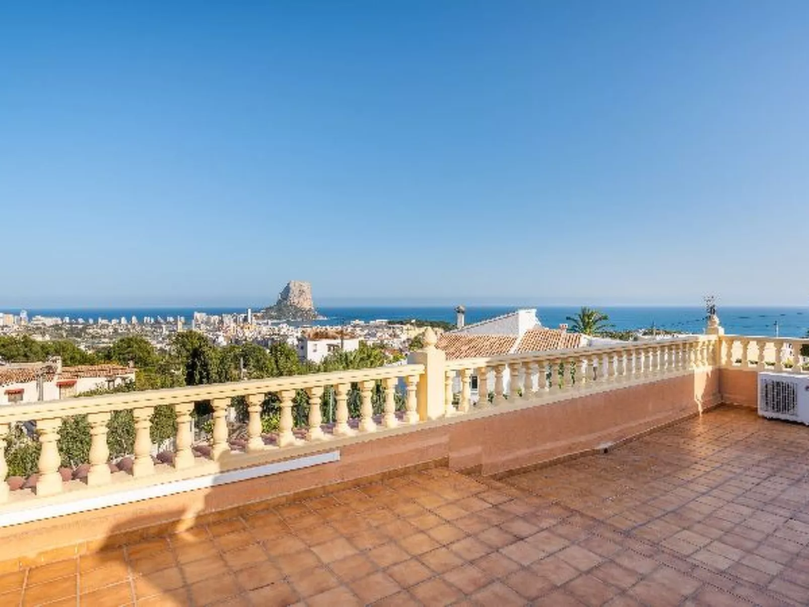 Villa Fina - PlusHolidays - Image-tags.info