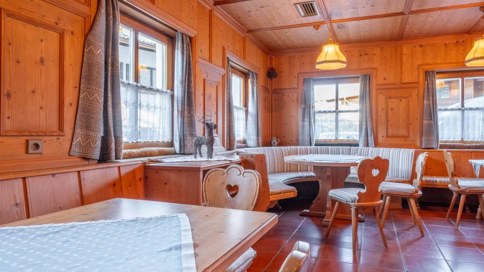 Pension Blaiken L-Dining room