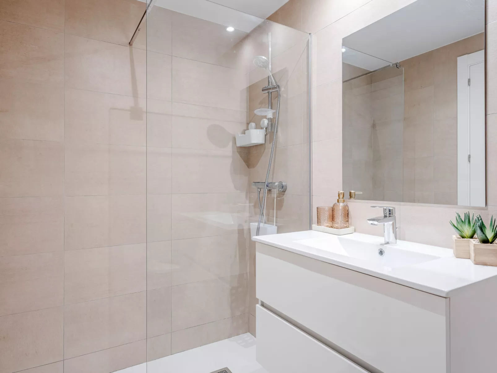 Marina Real III - Inside