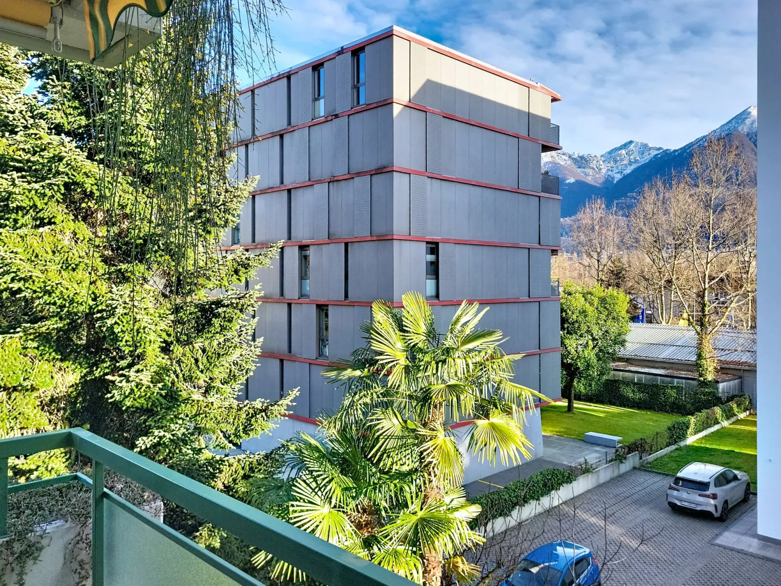 Apt. Hermosa - Outside