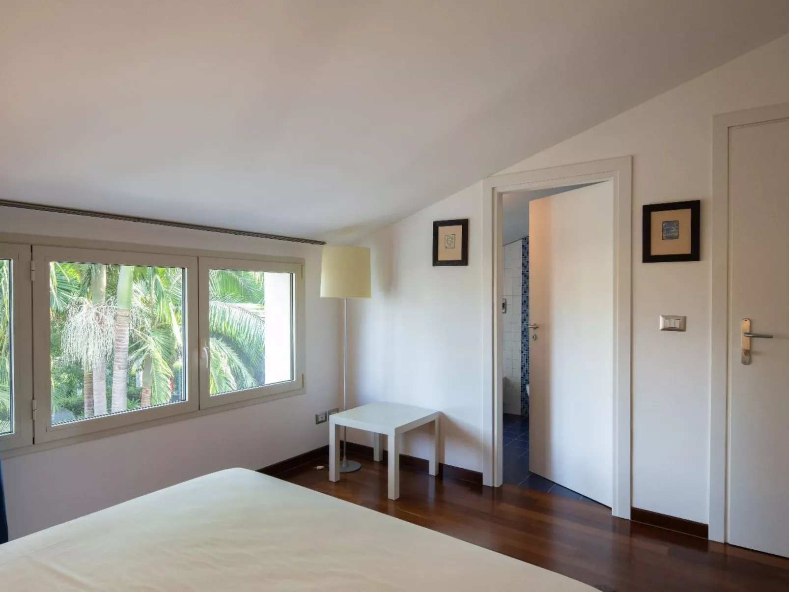 Villa Carlino White - Inside