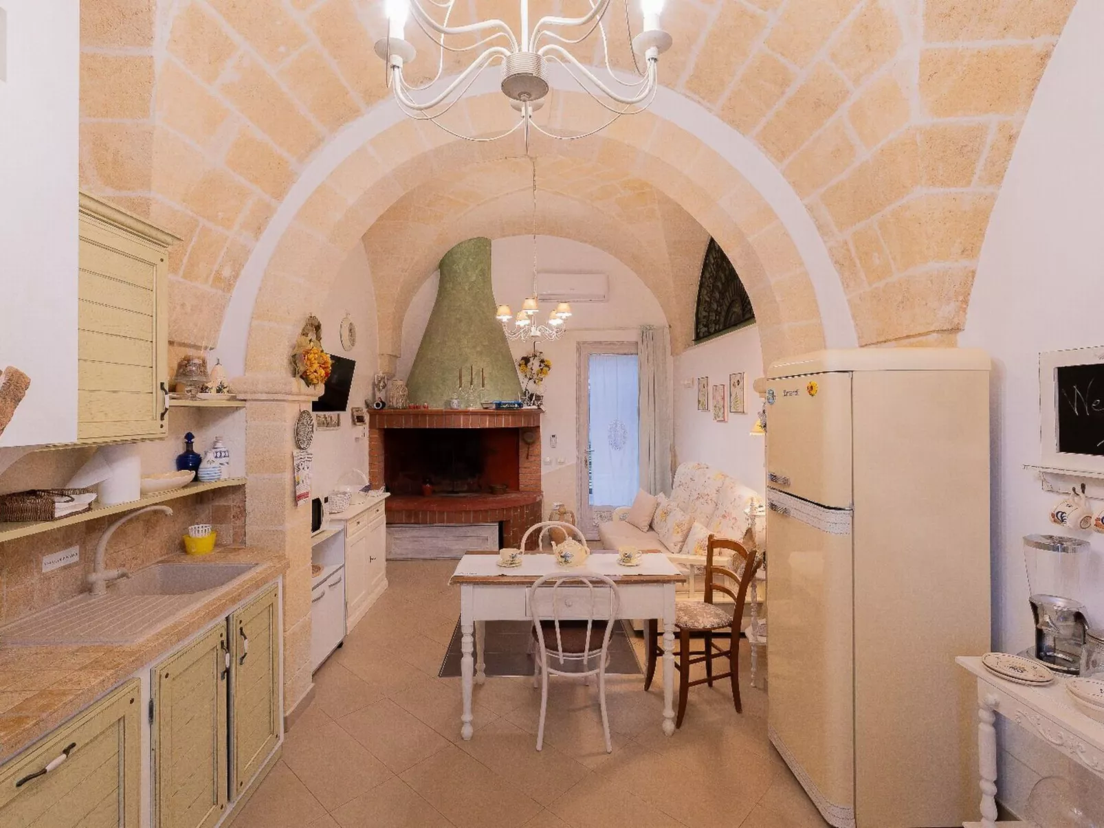 Villa mit privatem Pool im Herzen von Apulien - Dedans