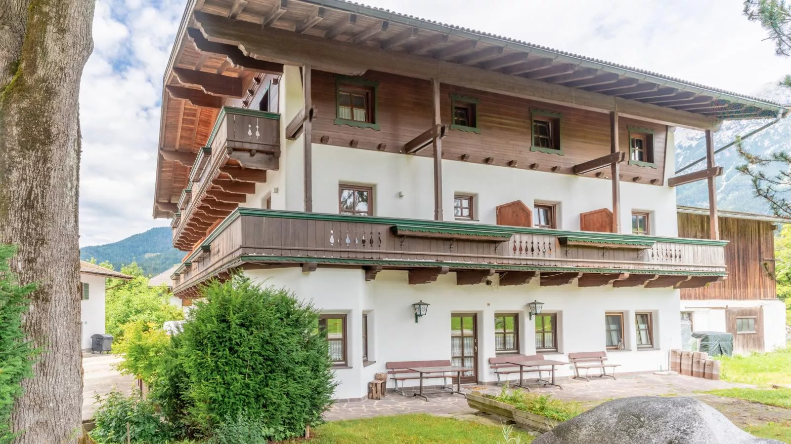Pension Blaiken M-Exterior summer