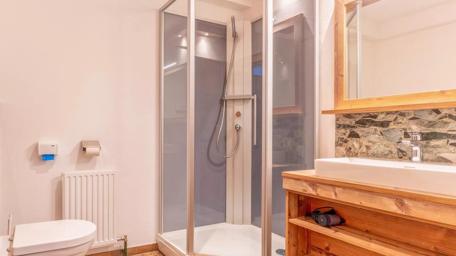 Pension Blaiken M-Bathroom
