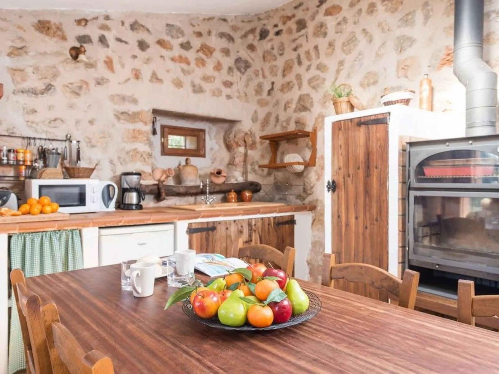 Berghütte in meeresnähe, ideal für ausflüge in die tramuntana-berge. - Drinnen