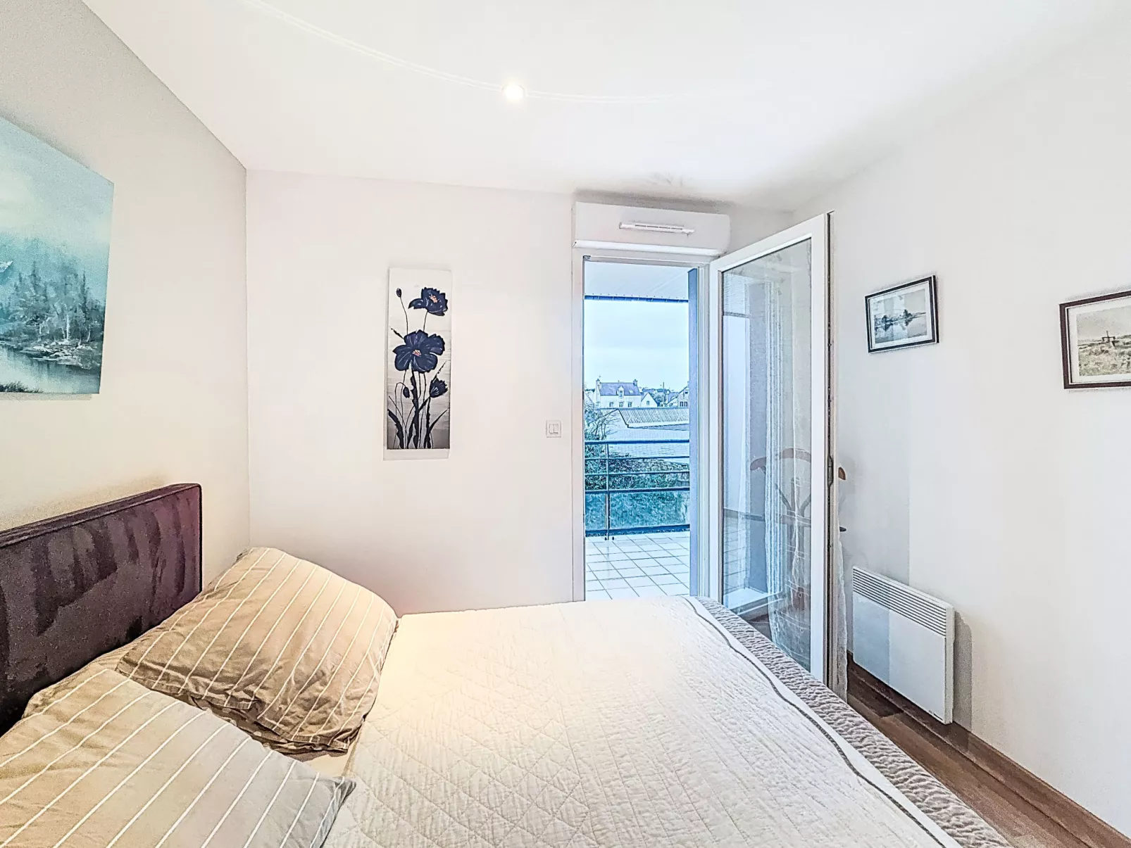 Stella Maris - Inside