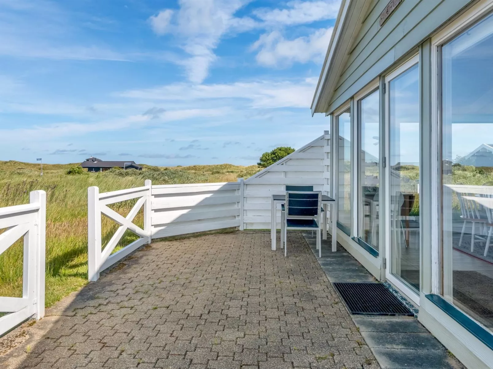 "Answald" - 250m from the sea - Outside