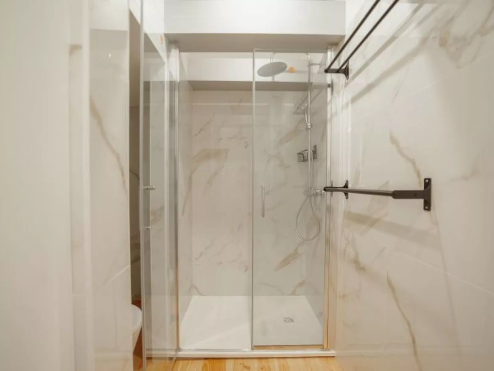 HEART OF PORTO APARTMENT B TERRACE by VACATIONY - Dedans