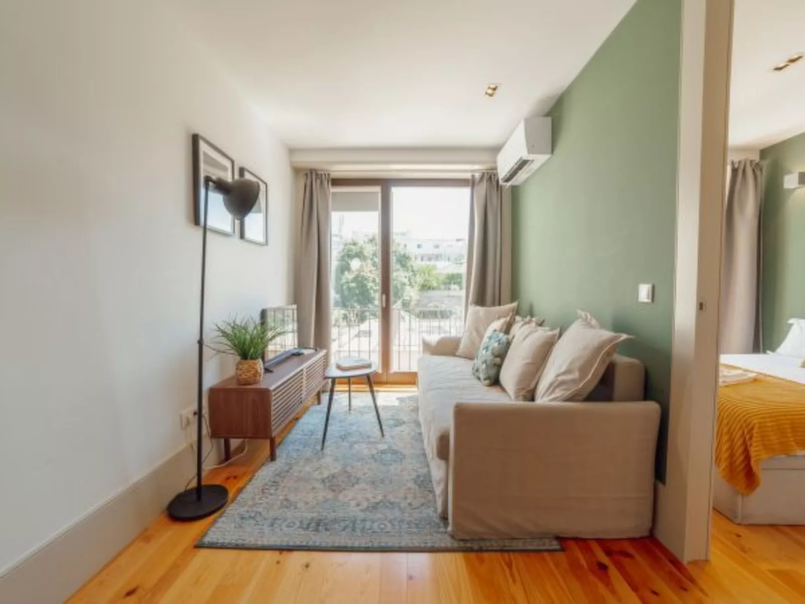 LEGACY OPORTO PREMIUM APARTMENT C by VACATIONY - Dedans