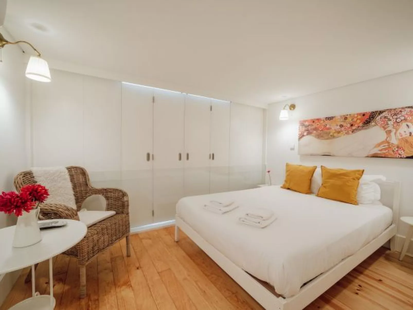 HISTORIC & BRIGHT BOLHAO MEZZANINE by VACATIONY - Dedans