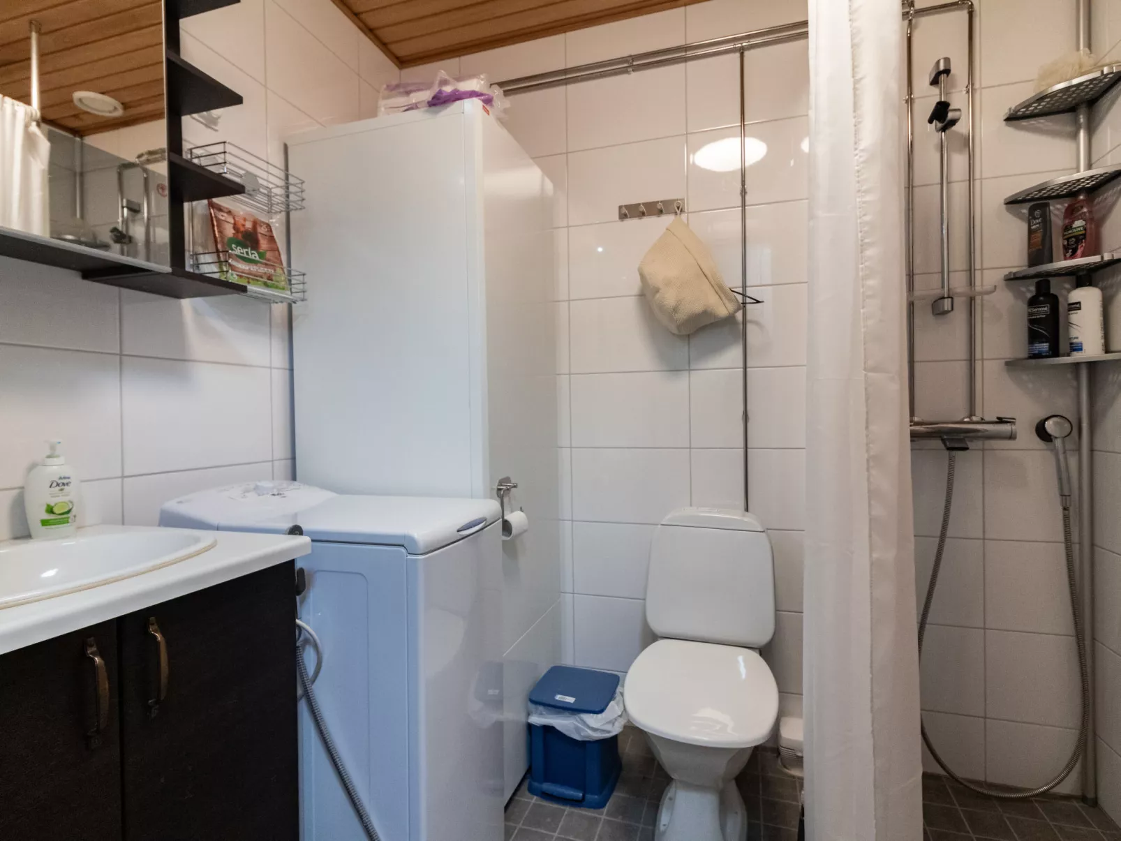 Levin neljä tuulta - Drinnen