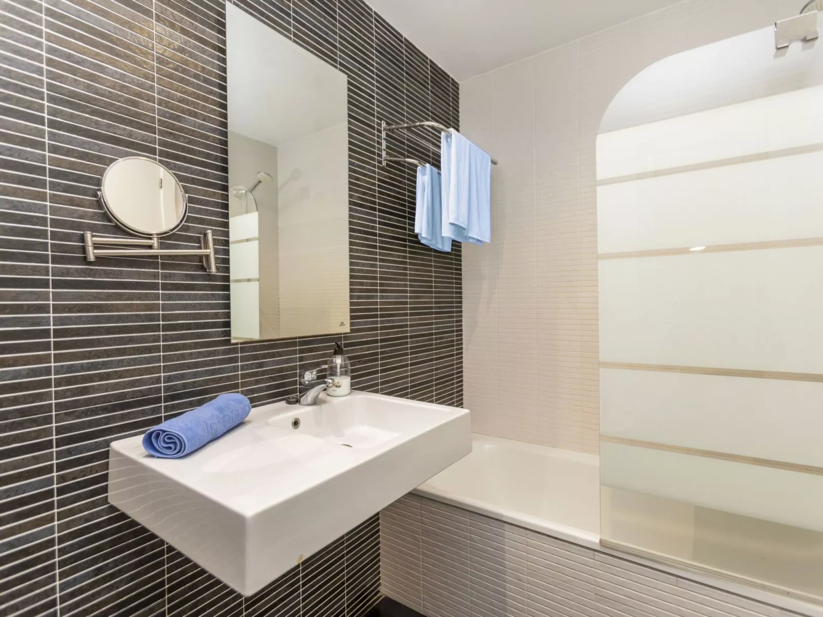 Nova Torredembarra - Inside