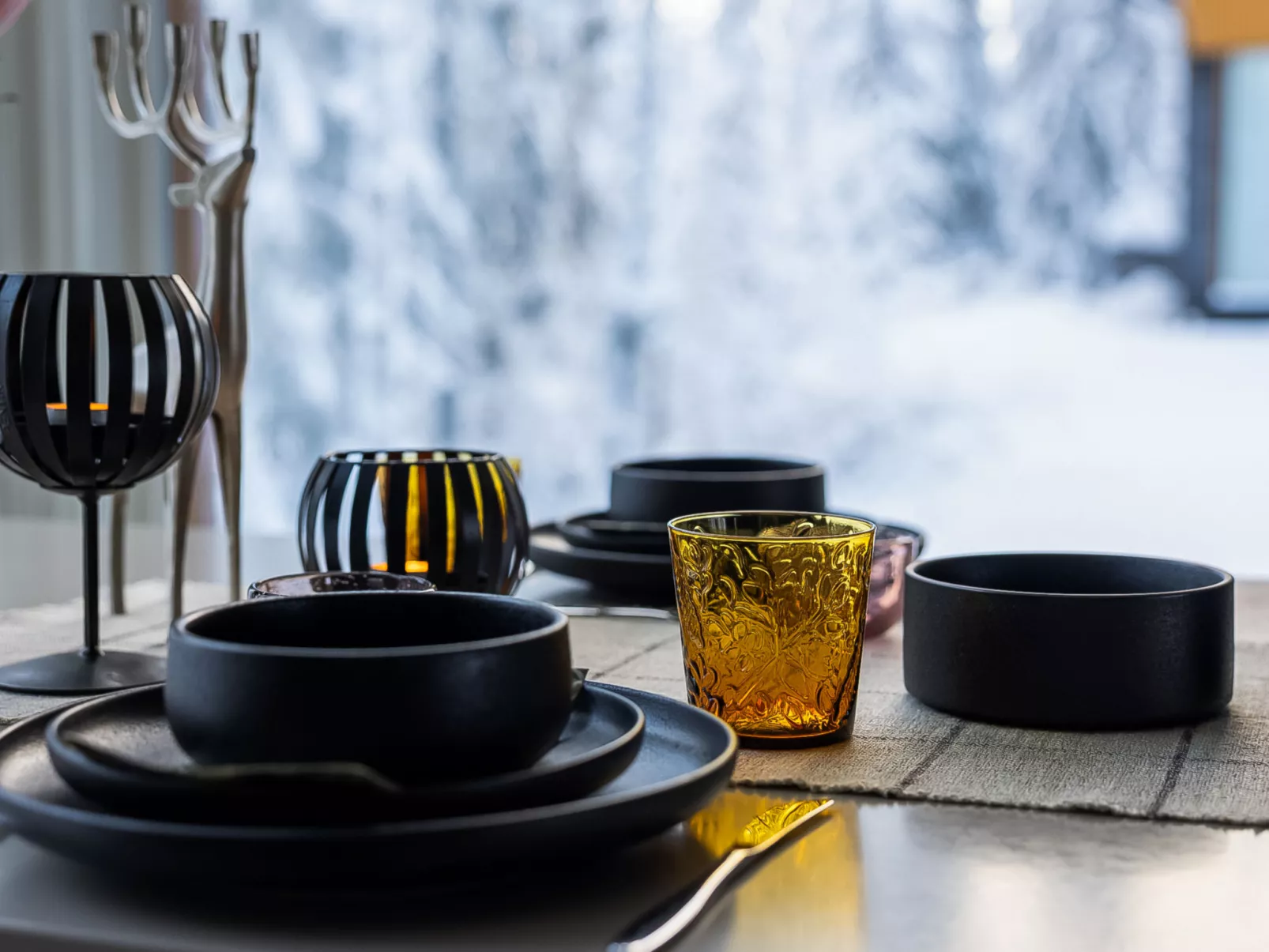 Loma-saaga 3 - Dedans