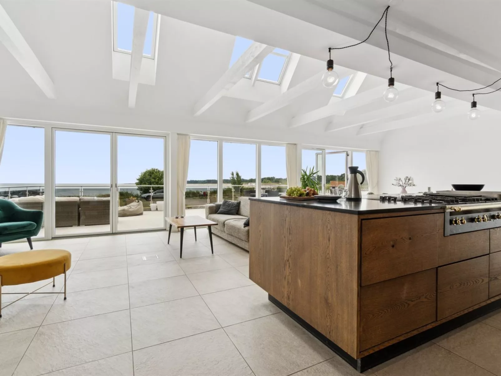 "Rusalina" - 20m from the sea - Drinnen