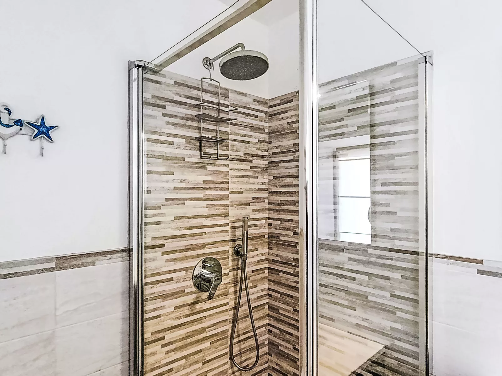 Tra gli Ulivi - Dedans