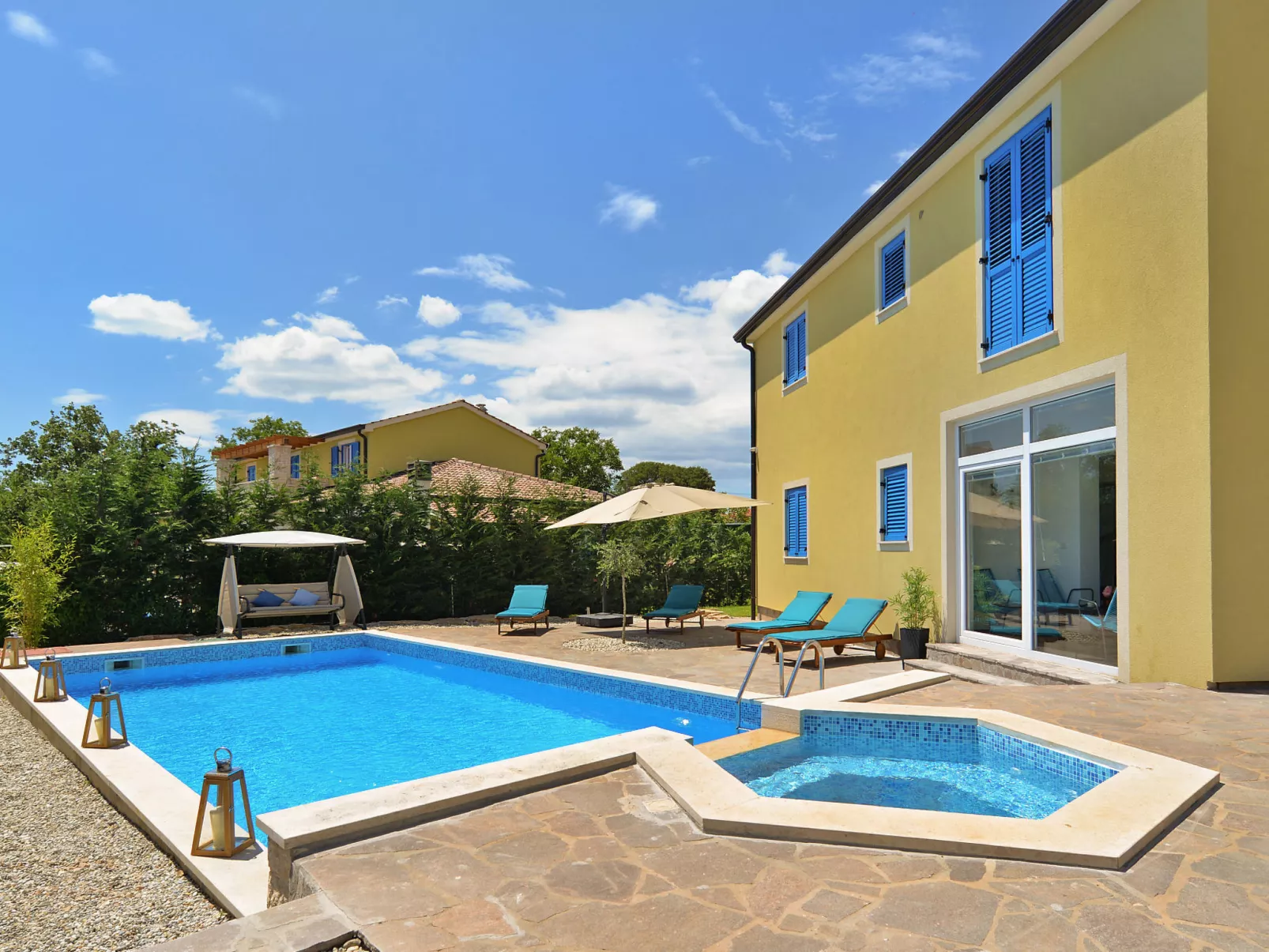 Villa 1519 - Image-tags.info