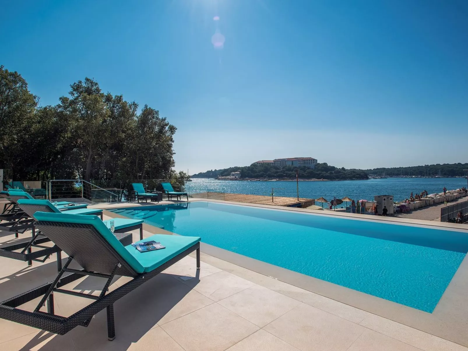 Villa Sail - Outside