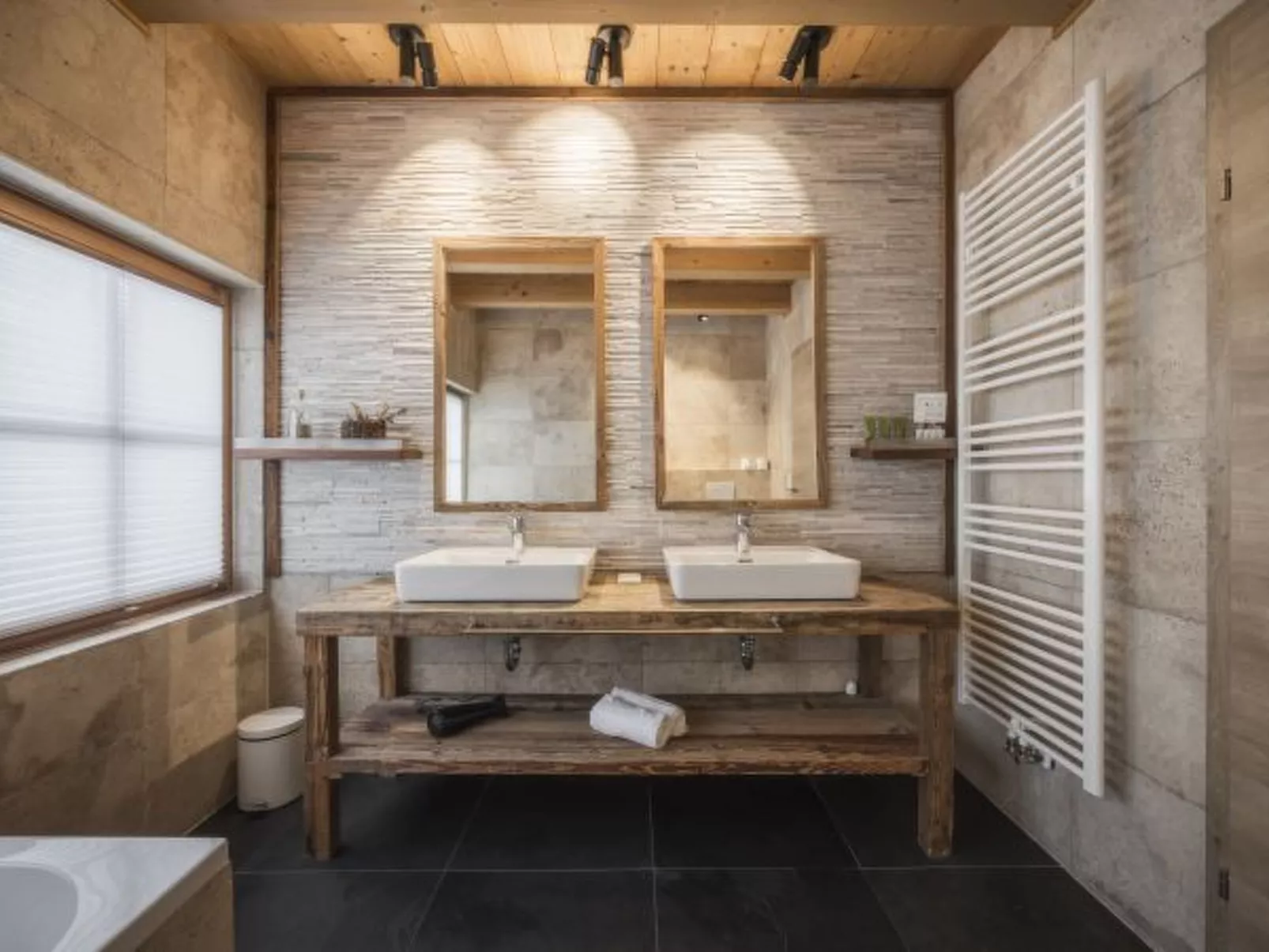 IM WEIDACH Haus 1 - Drinnen