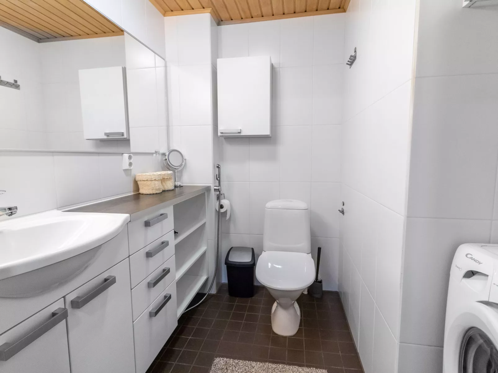 Ylläskumpu 4 - Drinnen