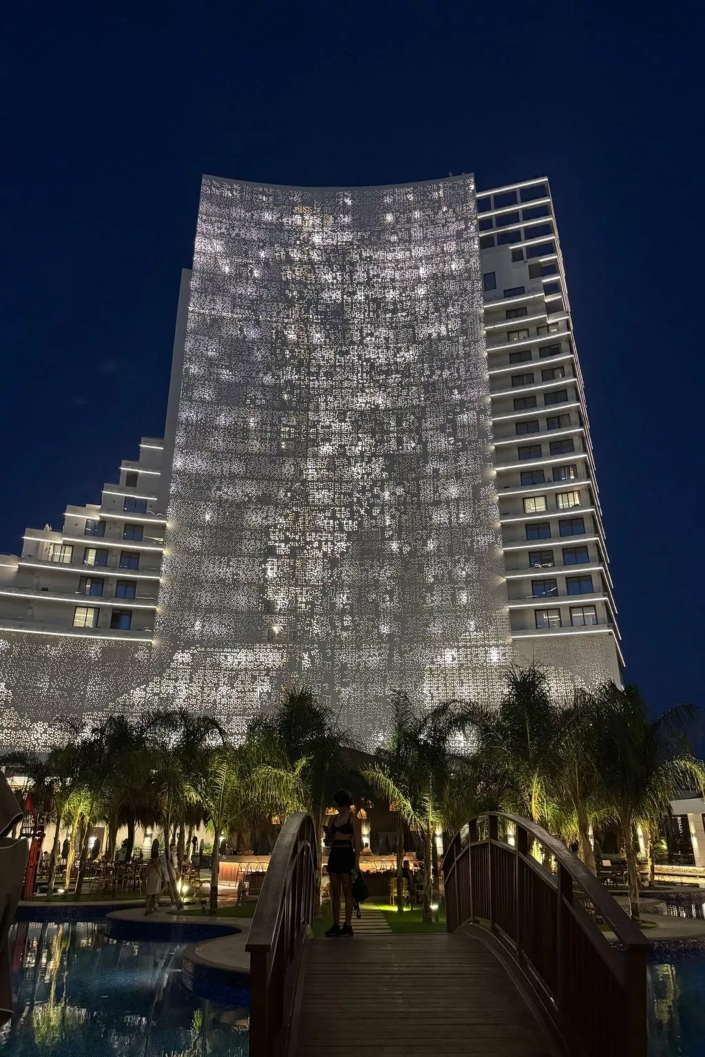 Grand Sapphire 777 - Draußen