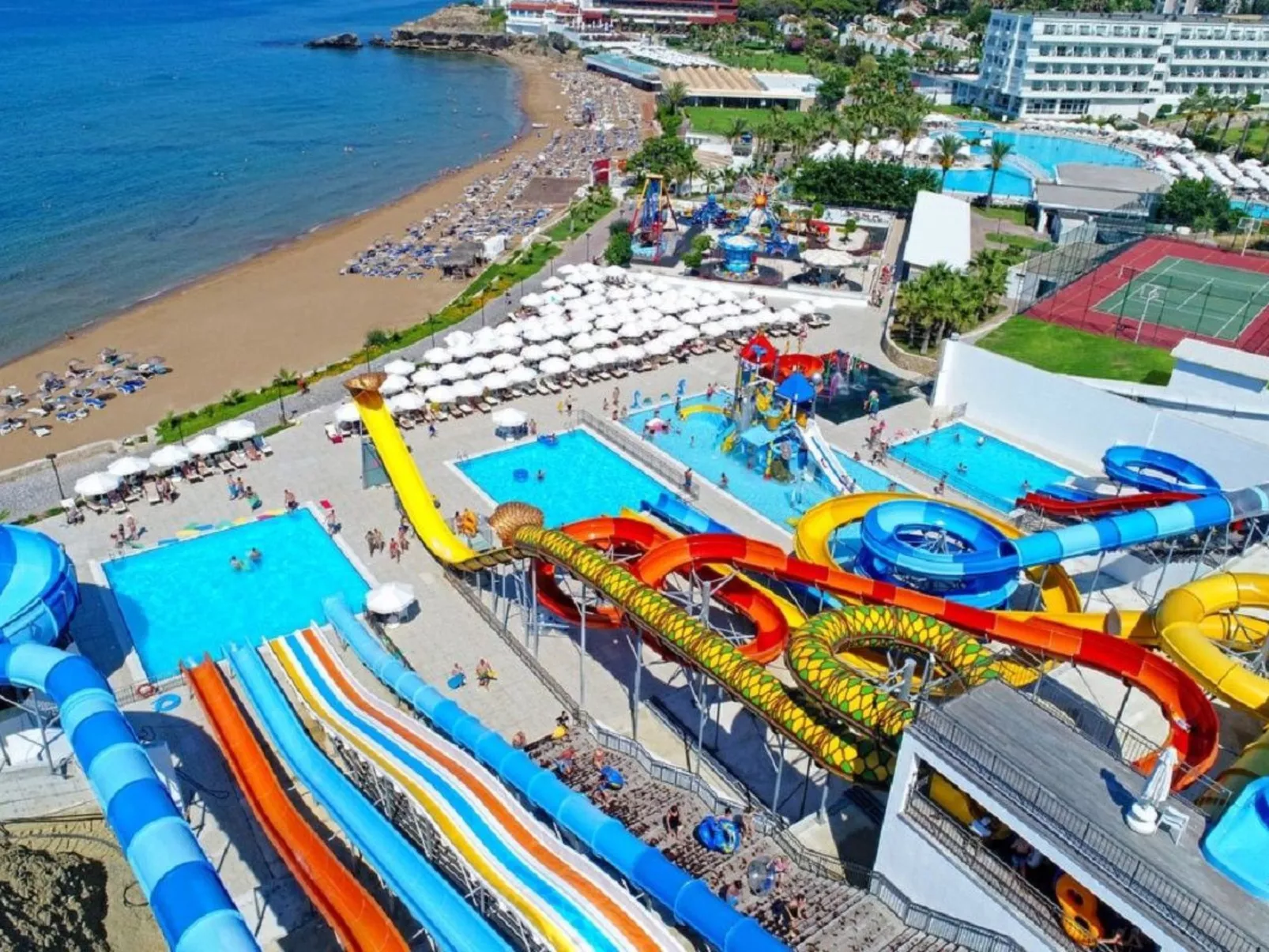 Villa "Meerblick" mit Infinity-Pool - Draußen