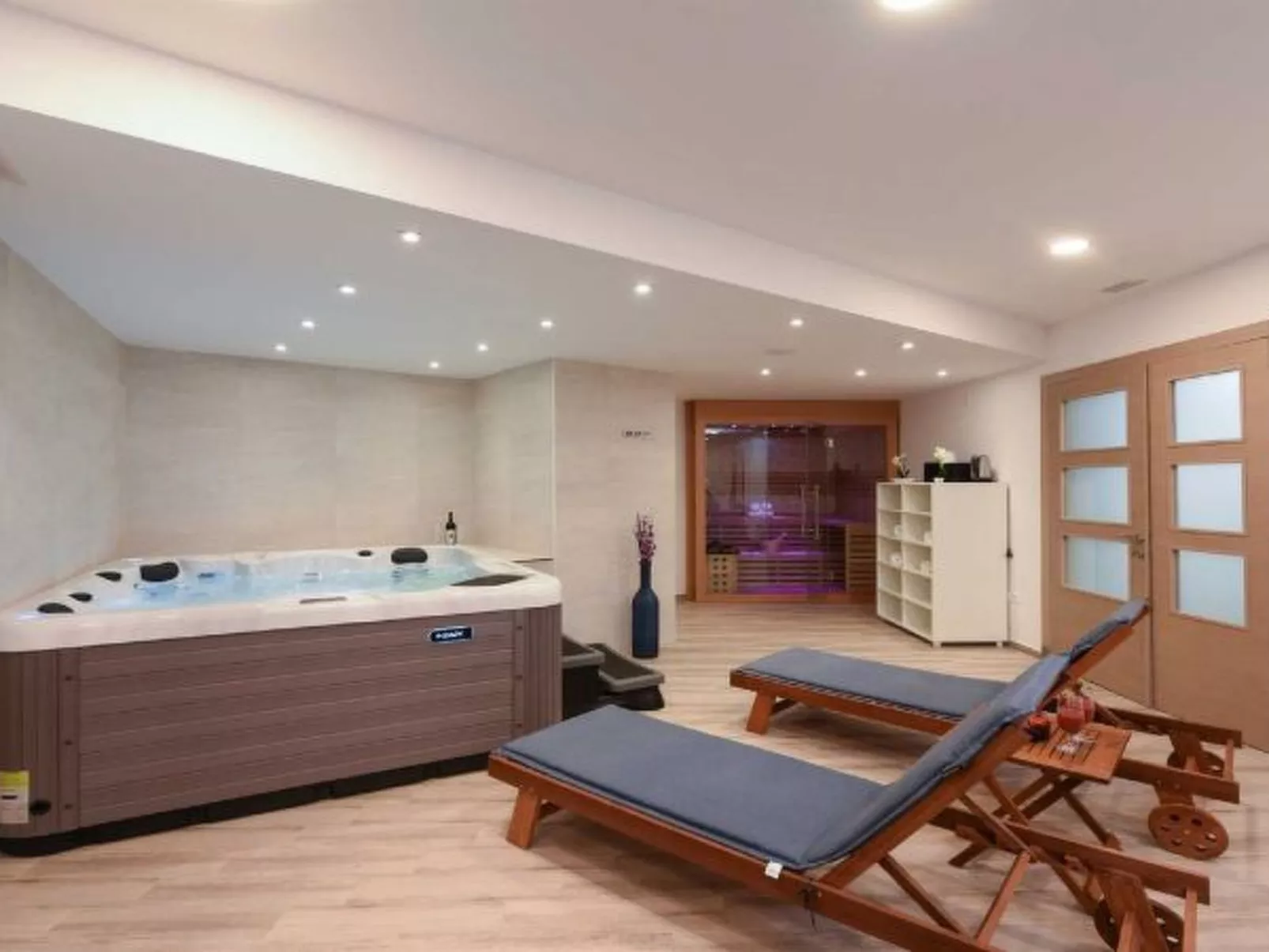 Villa Amfora with heated pool, wellness and tennis - Image-tags.info