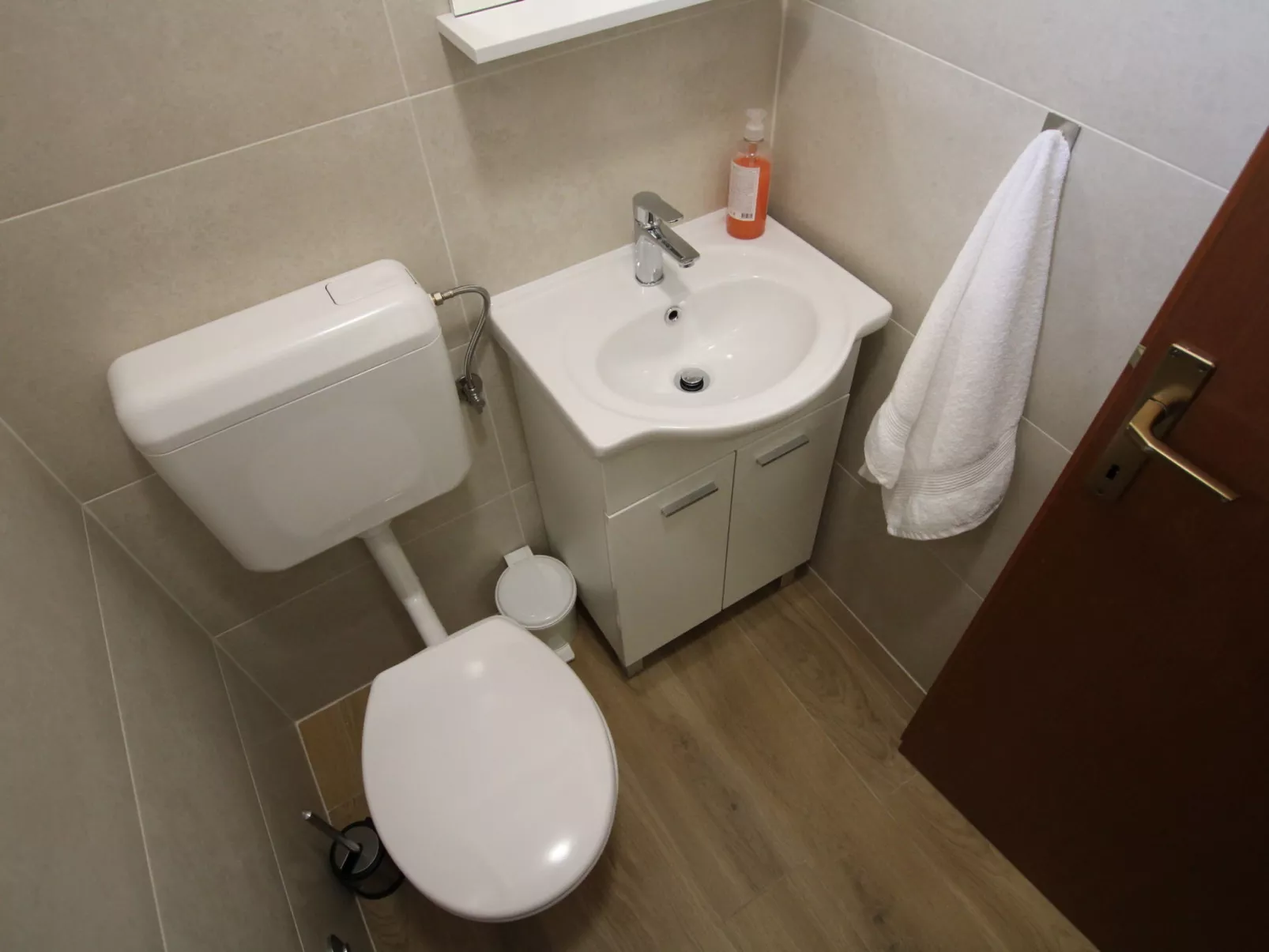 Villa Viktoria / HR-11041-01 - Image-tags.info