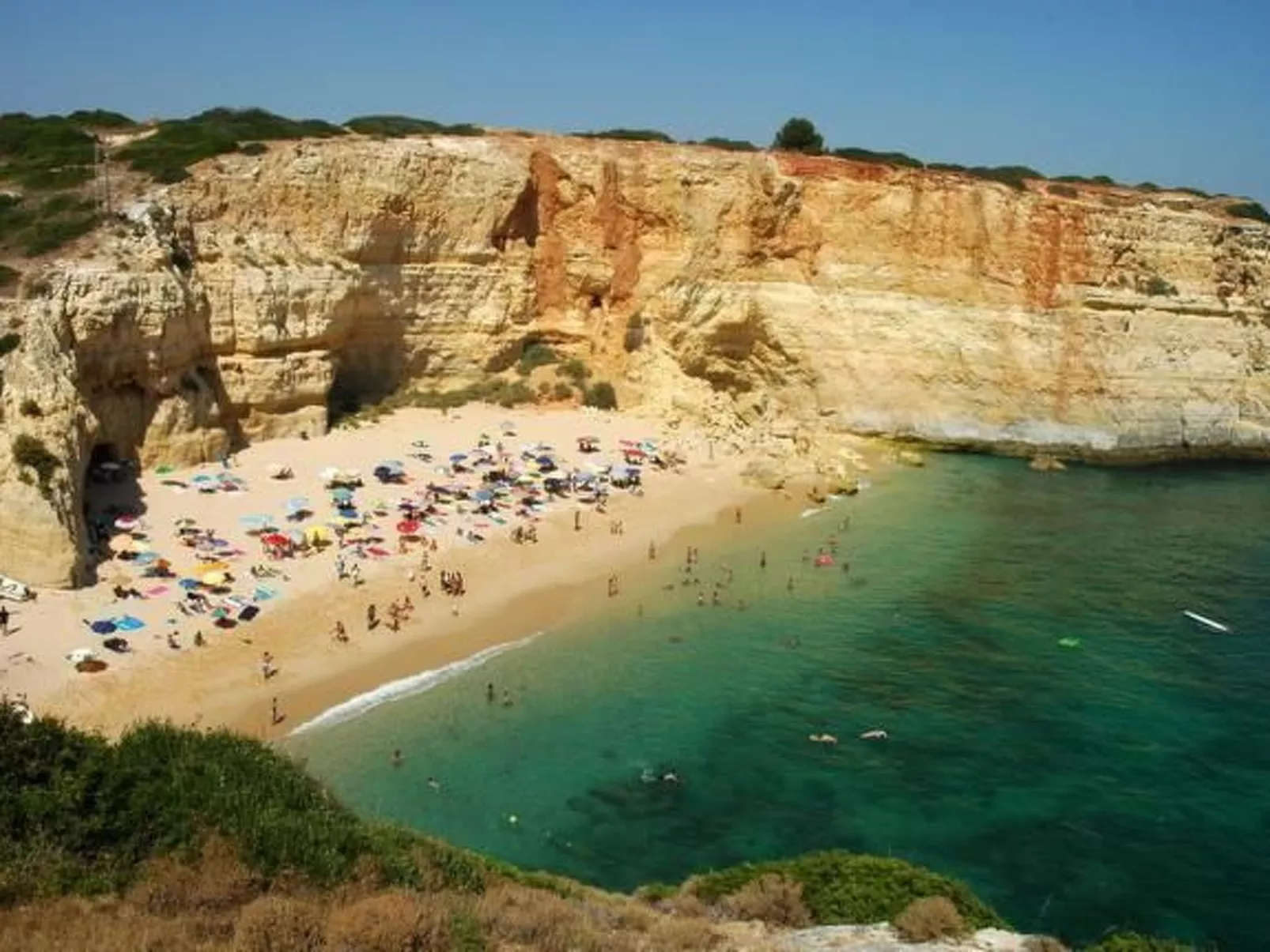 Mit Blick auf das Wasser - Outside