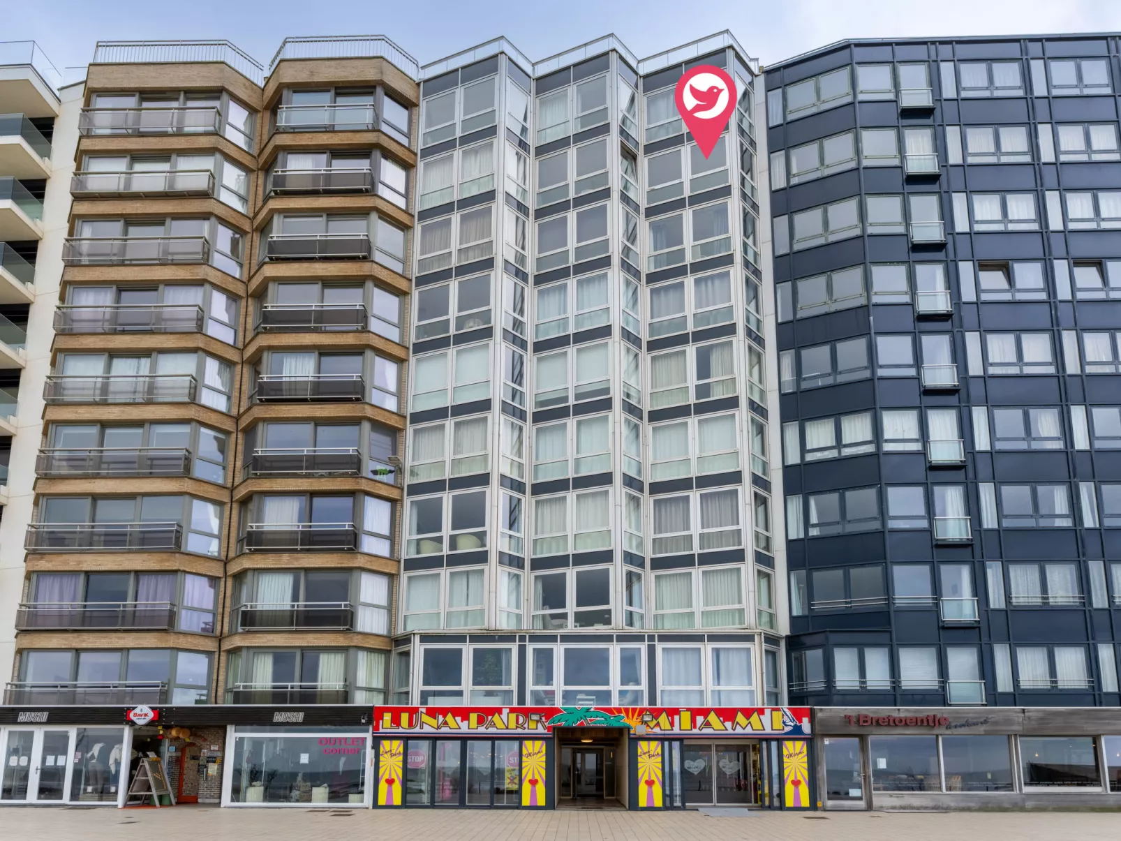 Sea view west - Outside