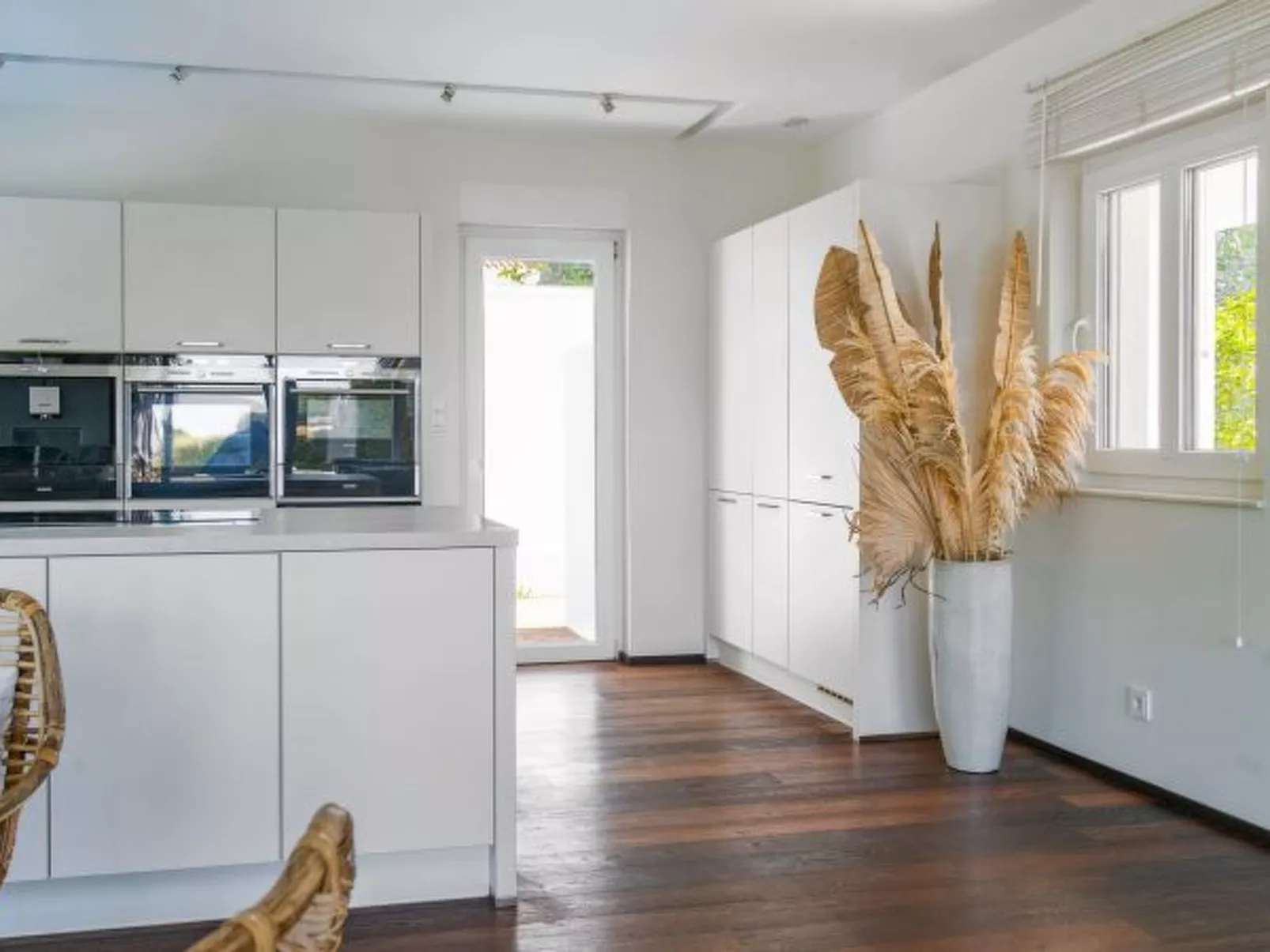 Villa Madrugada, beachside villa in Costabella - Image-tags.info