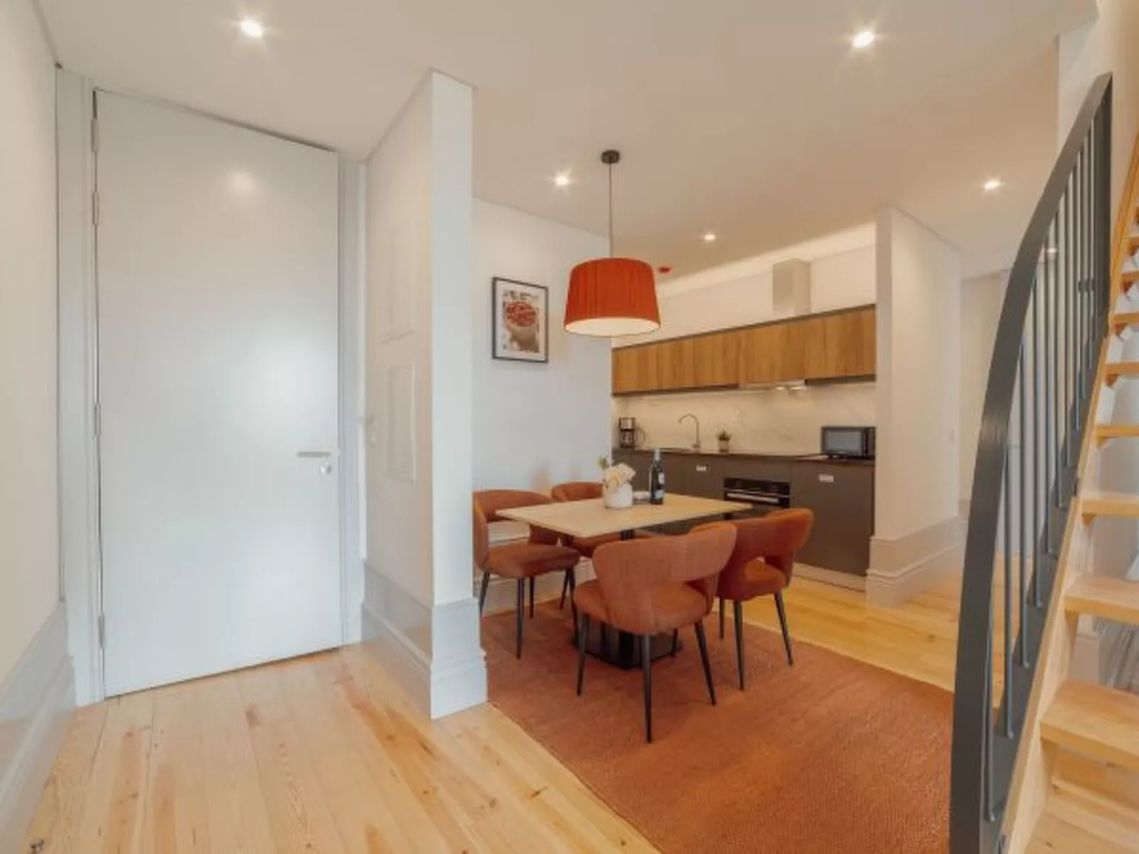 HEART OF PORTO APARTMENT F DUPLEX by VACATIONY - Inside